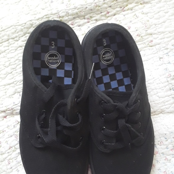 Wonder Nation,Kids Sneakers - Picture 2 of 5